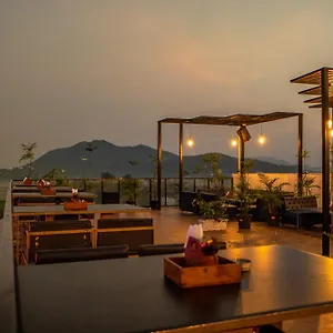 The Courtyard - Beyond Bar & Club Hotel